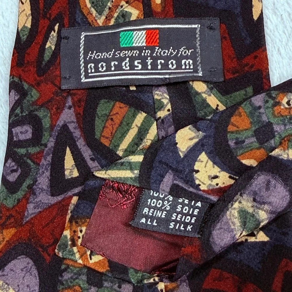 Nordstrom Silk Necktie Mens OS‎ Burgundy Navy Abstract Geometric Hand Sewn Italy